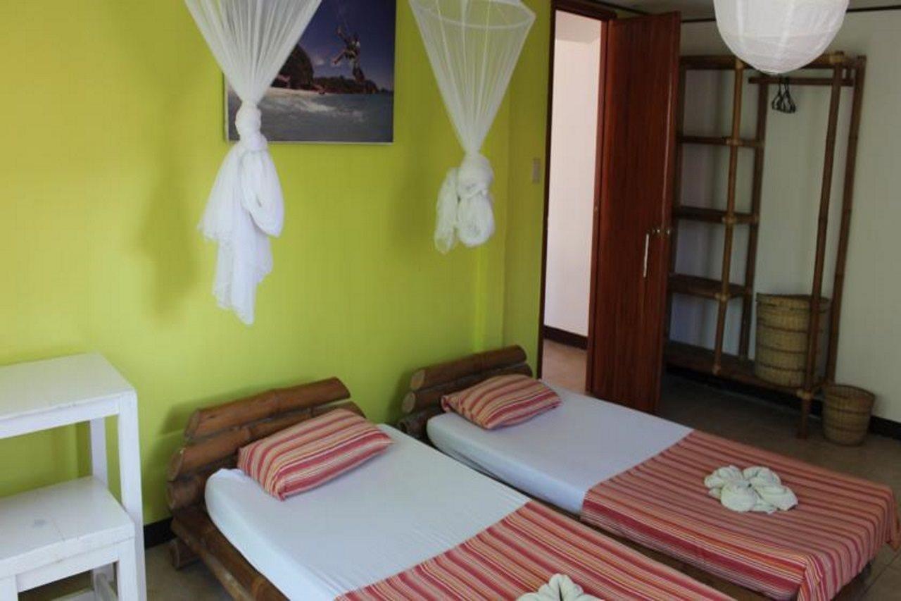 Surfers Home Boracay Balabag  Exterior photo